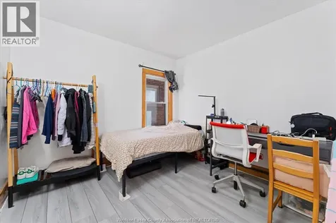 72-74 Hanna Street East Windsor ON N8X 2M9