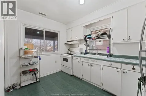 72-74 Hanna Street East Windsor ON N8X 2M9