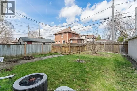 72-74 Hanna Street East Windsor ON N8X 2M9