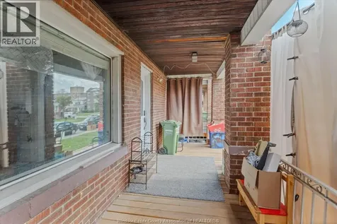 72-74 Hanna Street East Windsor ON N8X 2M9