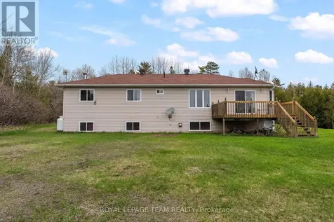 434 Stafford 2nd Line Laurentian Valley ON K0J 1K0