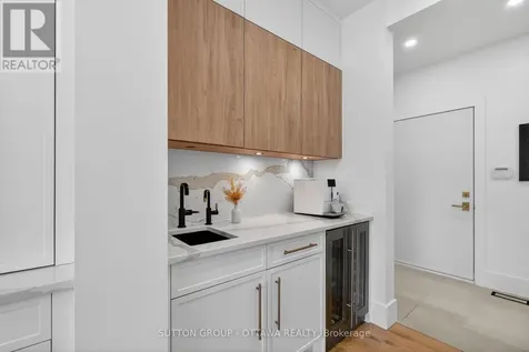 1533 Rosebella Avenue Ottawa ON K1T 1G6