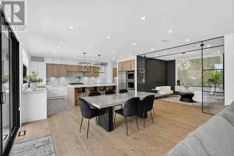 1533 Rosebella Avenue Ottawa ON K1T 1G6