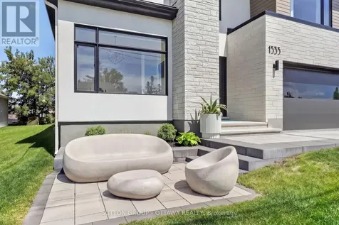 1533 Rosebella Avenue Ottawa ON K1T 1G6