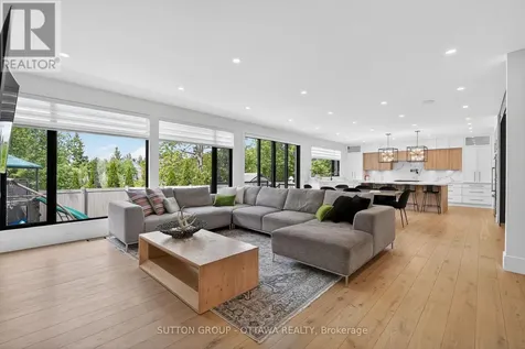 1533 Rosebella Avenue Ottawa ON K1T 1G6