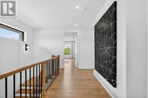1533 Rosebella Avenue Ottawa ON K1T 1G6
