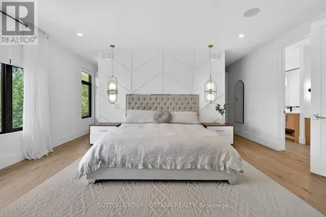 1533 Rosebella Avenue Ottawa ON K1T 1G6