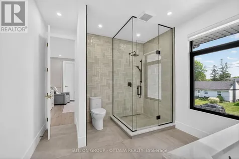 1533 Rosebella Avenue Ottawa ON K1T 1G6
