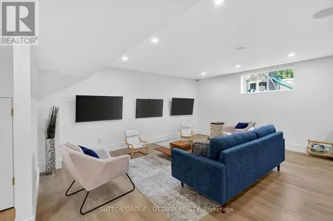 1533 Rosebella Avenue Ottawa ON K1T 1G6