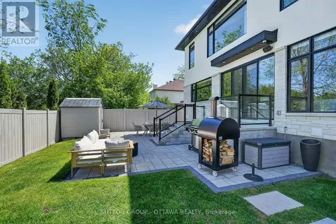 1533 Rosebella Avenue Ottawa ON K1T 1G6