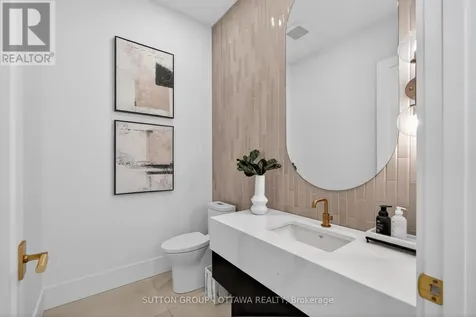 1533 Rosebella Avenue Ottawa ON K1T 1G6