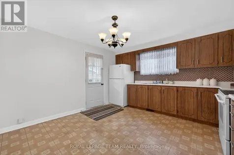 274 Breezehill Avenue South Ottawa ON K1Y 2J3