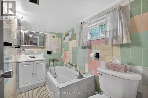 274 Breezehill Avenue South Ottawa ON K1Y 2J3