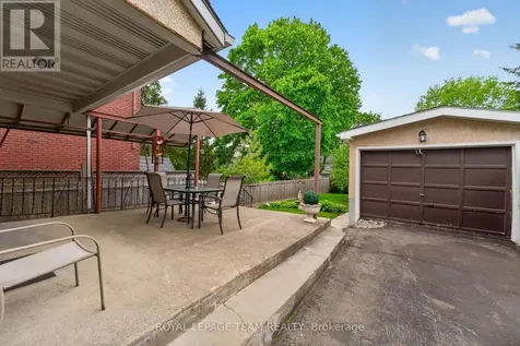 274 Breezehill Avenue South Ottawa ON K1Y 2J3