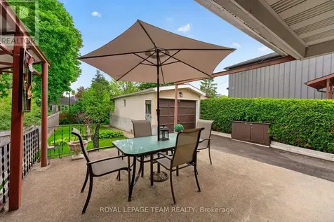 274 Breezehill Avenue South Ottawa ON K1Y 2J3
