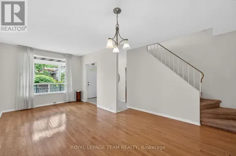 274 Breezehill Avenue South Ottawa ON K1Y 2J3