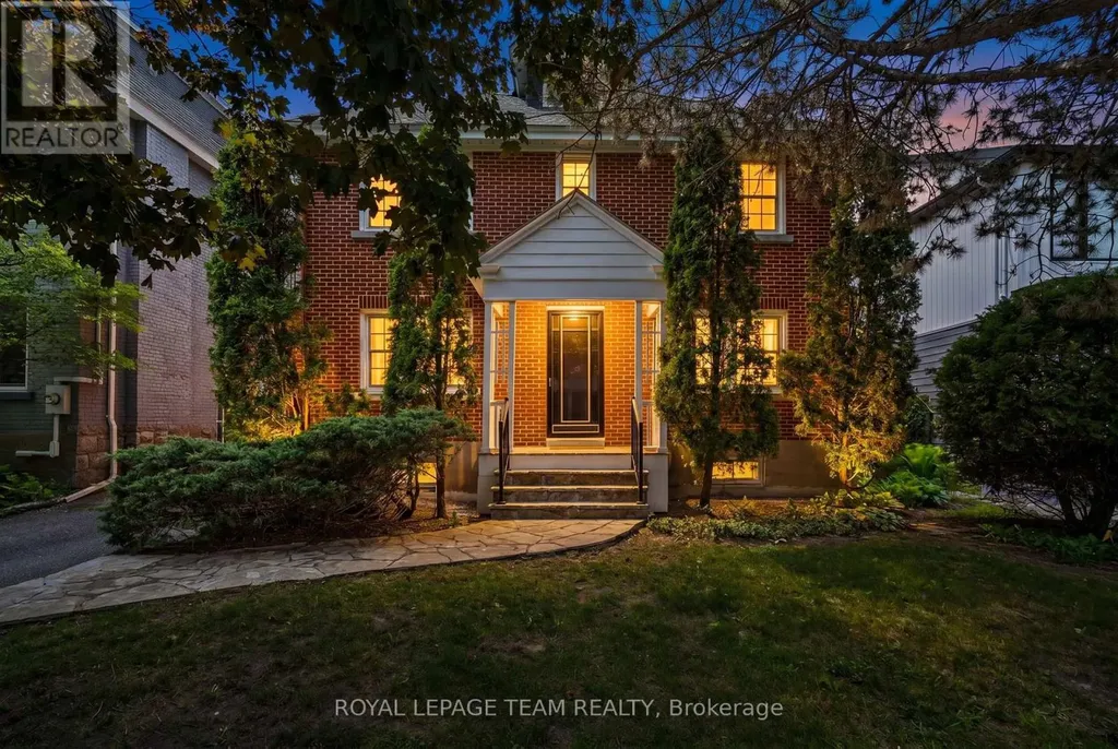 568 Golden Avenue Ottawa ON K2A 2E9