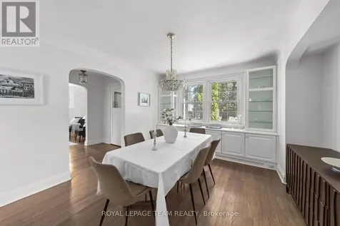 568 Golden Avenue Ottawa ON K2A 2E9