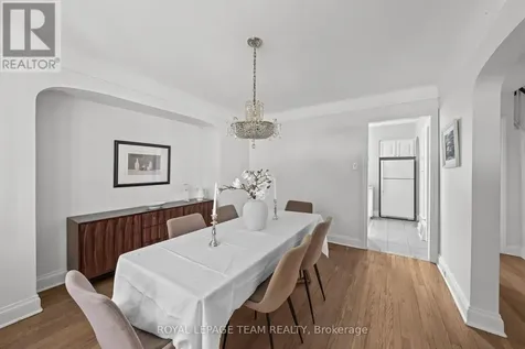568 Golden Avenue Ottawa ON K2A 2E9