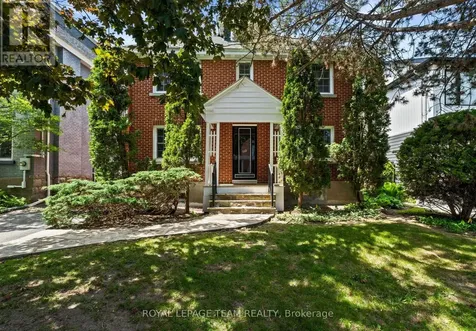 568 Golden Avenue Ottawa ON K2A 2E9