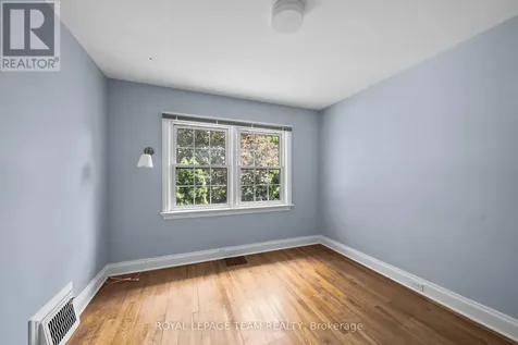 568 Golden Avenue Ottawa ON K2A 2E9