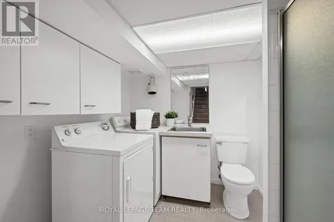 568 Golden Avenue Ottawa ON K2A 2E9