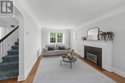 568 Golden Avenue Ottawa ON K2A 2E9