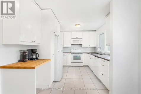 182 Owl Drive Ottawa ON K1V 9P6