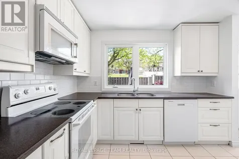 182 Owl Drive Ottawa ON K1V 9P6