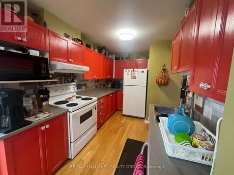 827 Como Crescent Ottawa ON K4A 3Z8