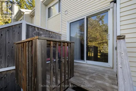68 Grandcourt Drive Ottawa ON K2G 5W9