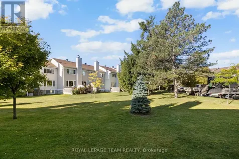 68 Grandcourt Drive Ottawa ON K2G 5W9