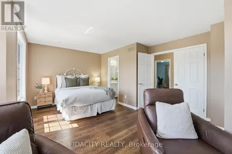 173 Whalings Circle Ottawa ON K2S 1S4