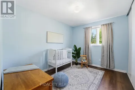 173 Whalings Circle Ottawa ON K2S 1S4