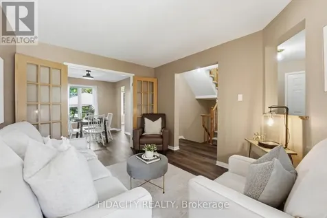 173 Whalings Circle Ottawa ON K2S 1S4