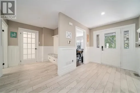 3809 Alderwood Street Ottawa ON K1T 3R3