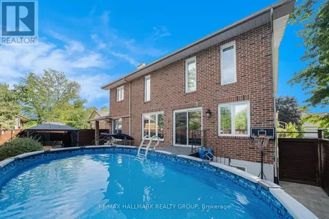 3809 Alderwood Street Ottawa ON K1T 3R3