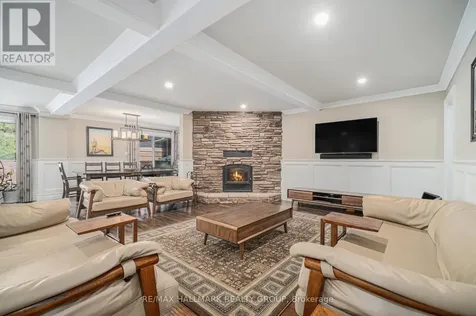 3809 Alderwood Street Ottawa ON K1T 3R3