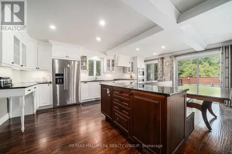 3809 Alderwood Street Ottawa ON K1T 3R3