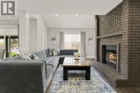 359 Elmgrove Drive Lakeshore ON N8N 4H1
