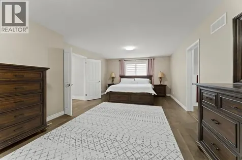 359 Elmgrove Drive Lakeshore ON N8N 4H1