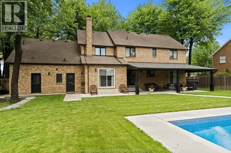 359 Elmgrove Drive Lakeshore ON N8N 4H1