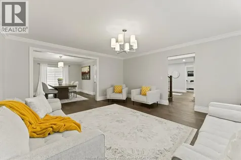 359 Elmgrove Drive Lakeshore ON N8N 4H1