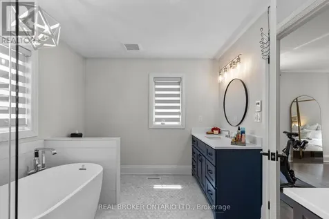 3047 Stone Ridge Boulevard Orillia ON L3V 8J5