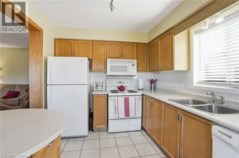 16 Woodland Drive Welland ON L3C 7C9
