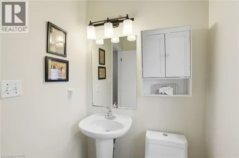 16 Woodland Drive Welland ON L3C 7C9