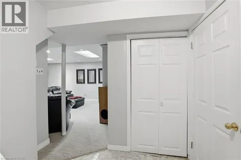 16 Woodland Drive Welland ON L3C 7C9