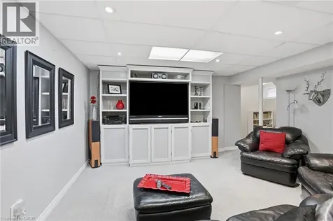 16 Woodland Drive Welland ON L3C 7C9