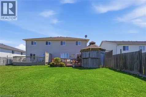 16 Woodland Drive Welland ON L3C 7C9