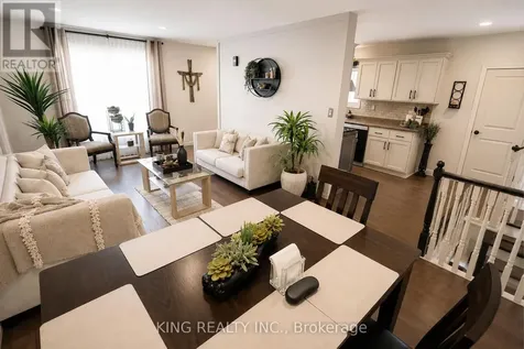 2613 Carissa Avenue Windsor ON N8R 2J8